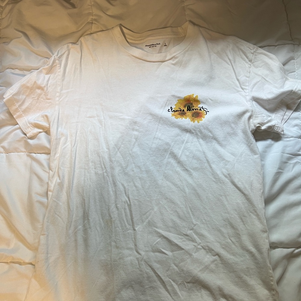 Abercrombie & Fitch White Short Sleeve Tee